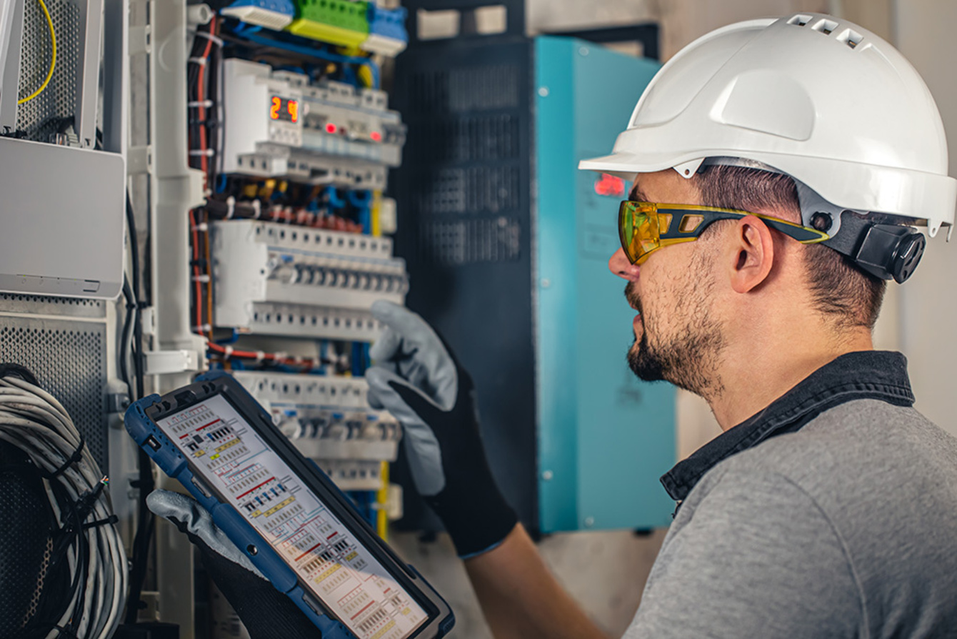 Industrie & Gewerbe bei Elektro Freund in Freyburg